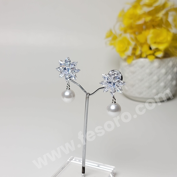 Pearl earrings Crystal Blue stone Star style