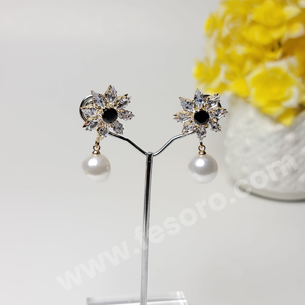 Pearl earrings Crystal Black stone Star style Golden color